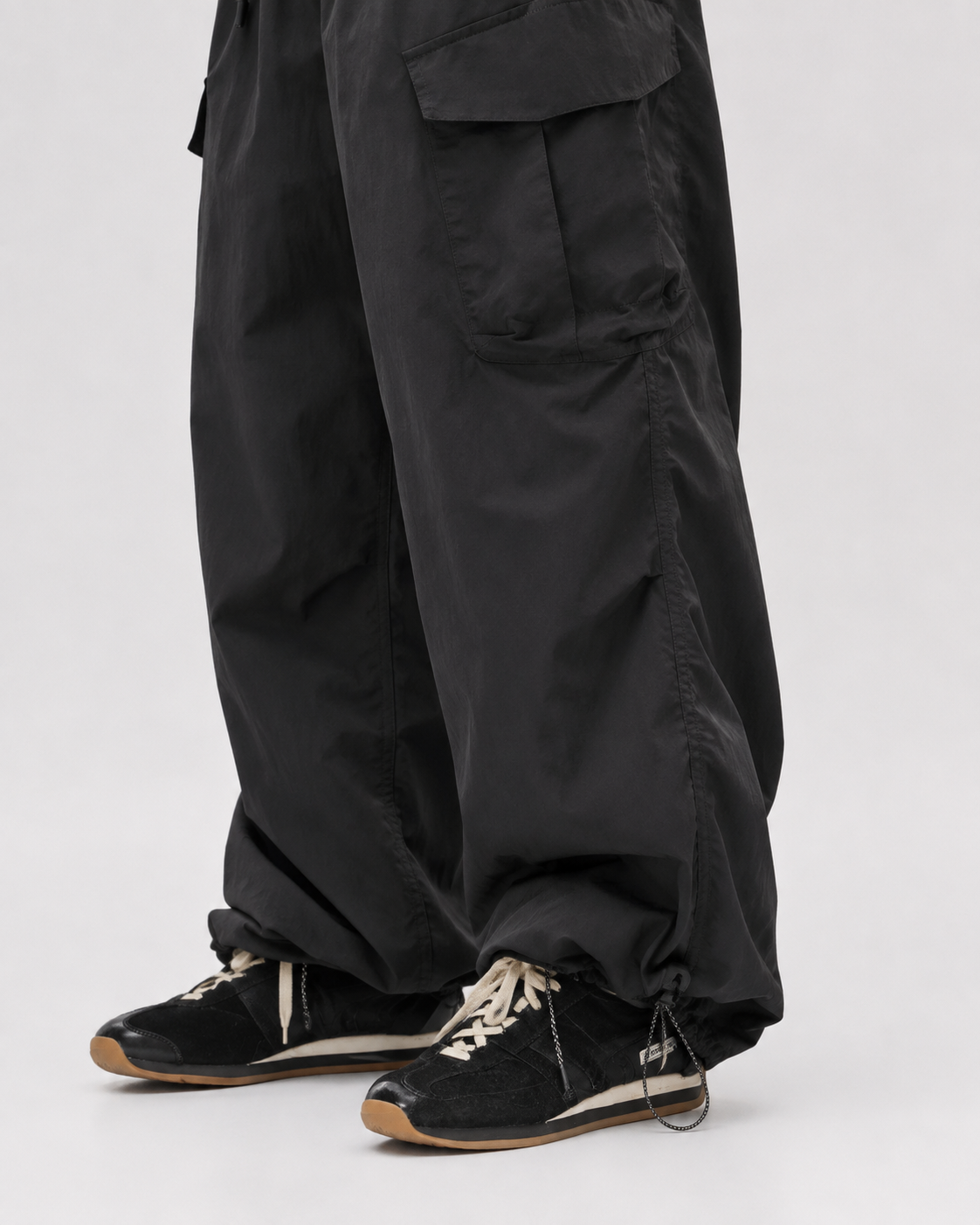 Pact water-repellent cargo trousers — Black # Colour_Black