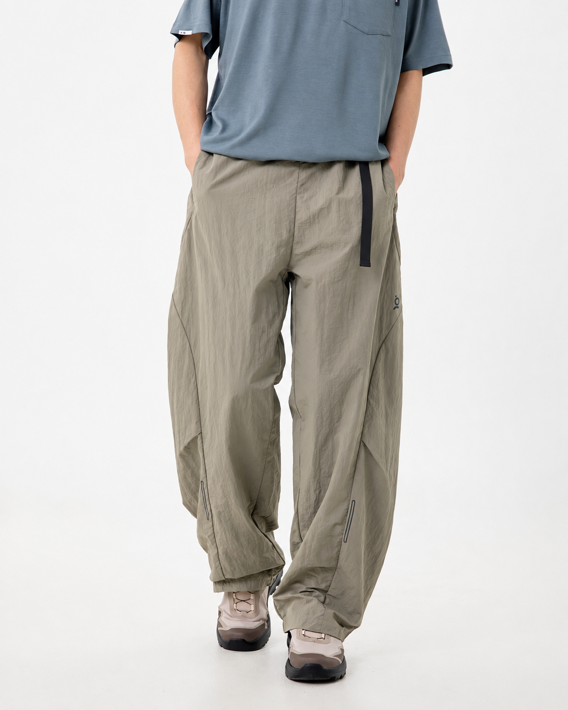 Pact Water-Repellent Parachute Cargo Trousers in Khaki, three-quarter # Colour_Khaki