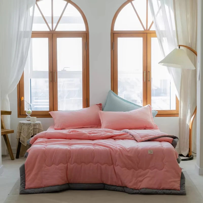 Cooling Summer Quilt – Soft, Breathable, Lightweight Comforter for Warm Nights