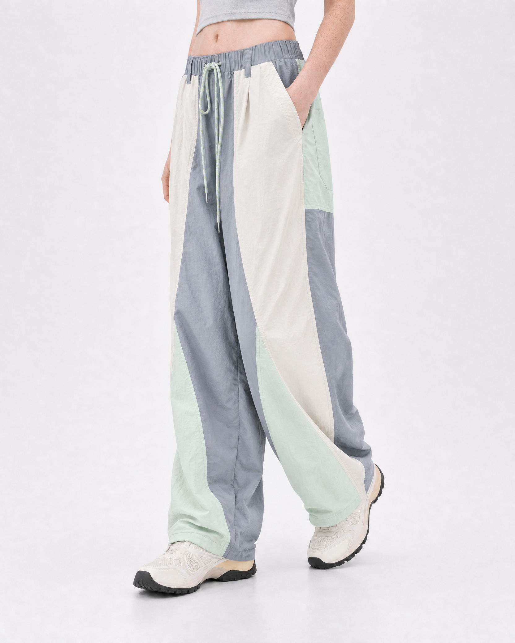 Pact wide-leg techwear cargo trousers — Green # Colour_Green