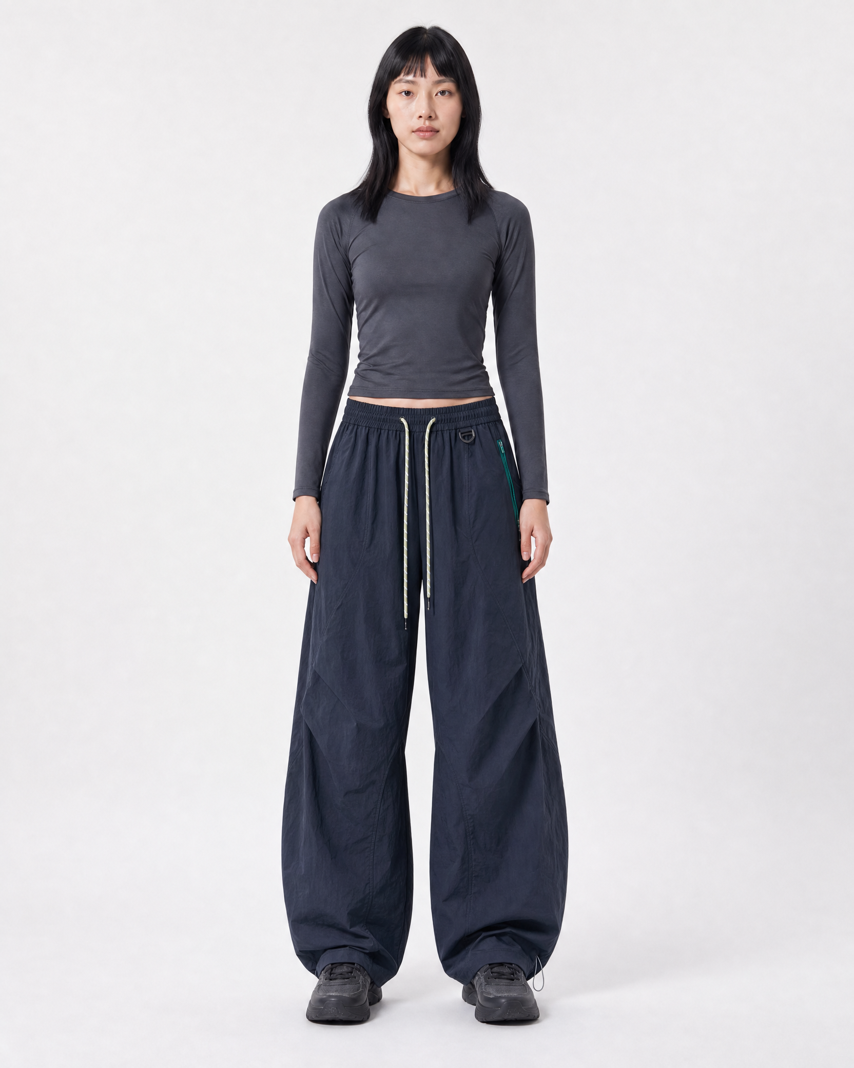 Women's water-repellent hiking trousers in navy, front portrait # Colour_Navy