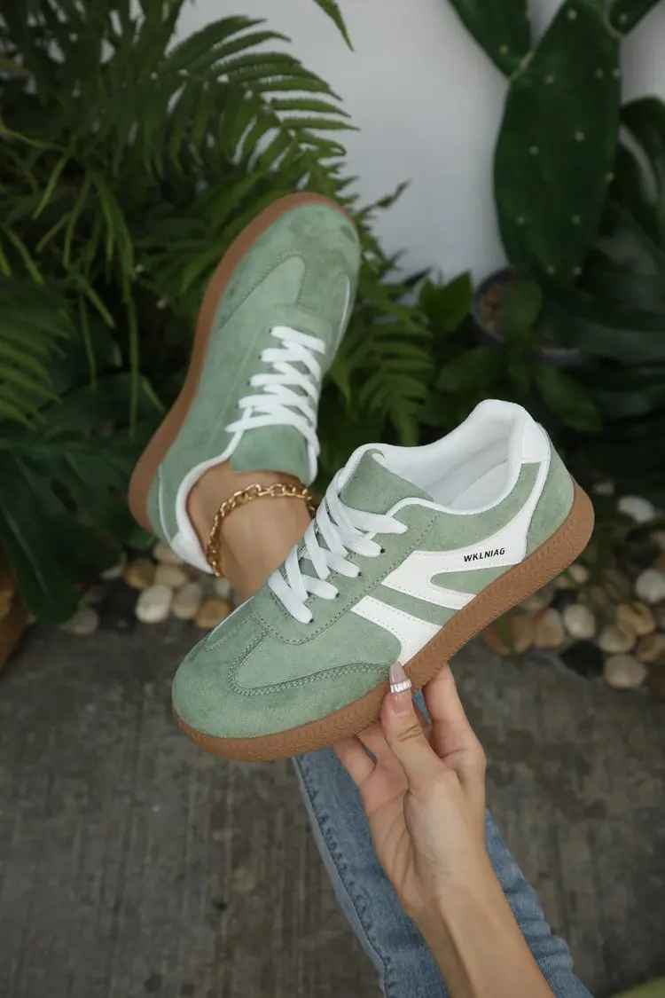 Green / UK 3.5,Green / UK 4,Green / UK 5,Green / UK 6,Green / UK 6.5,Green / UK 7.5,Green / UK 8,Green / UK 9,Black / UK 3.5,Black / UK 4,Black / UK 5,Black / UK 6,Black / UK 6.5,Black / UK 7.5,Black / UK 8,Black / UK 9