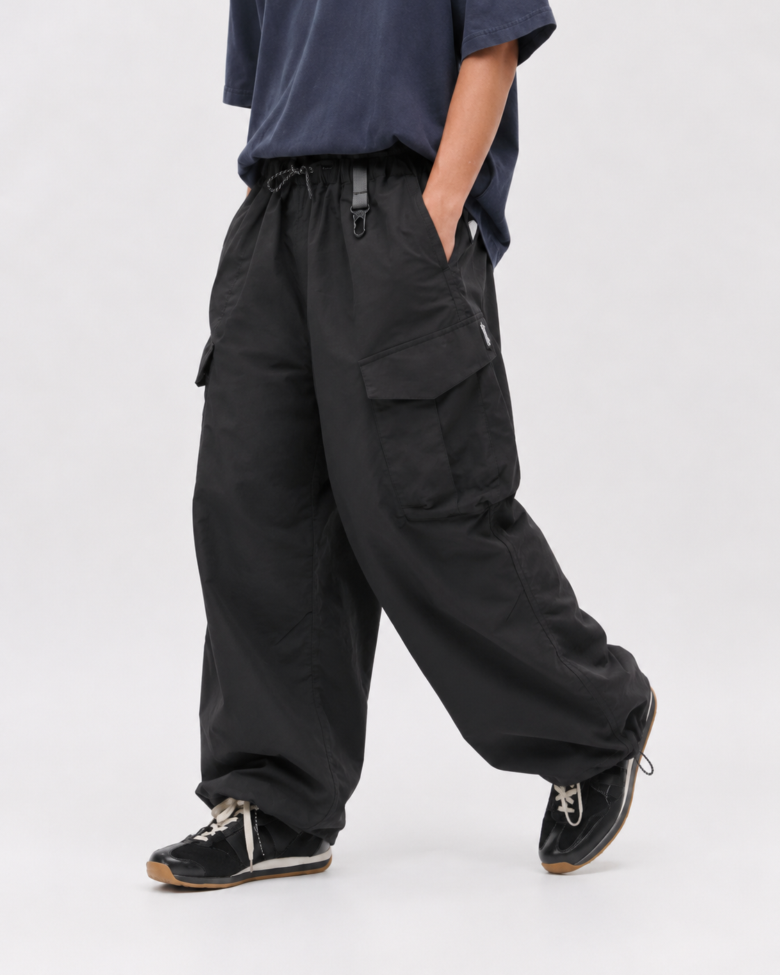 Pact water-repellent cargo trousers — Black # Colour_Black