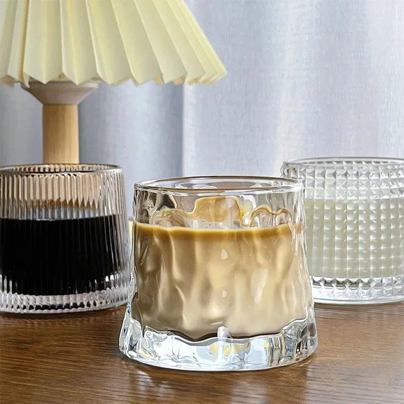 AmberSwirl – Rotating-Base Crystal Whisky Tumbler