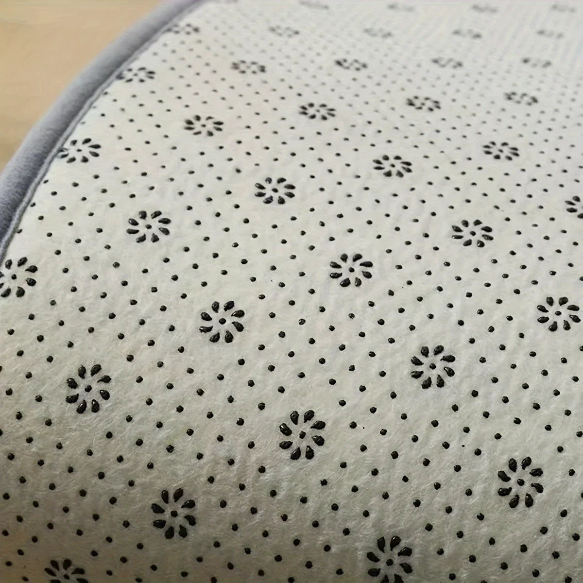 PillowTread – Ultra-Soft Absorbent Bath Mat with Non-Slip Backing