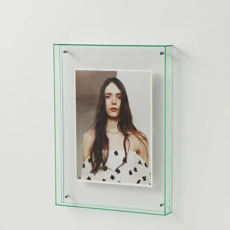 AcryView – Clear Acrylic Freestanding Photo Frame
