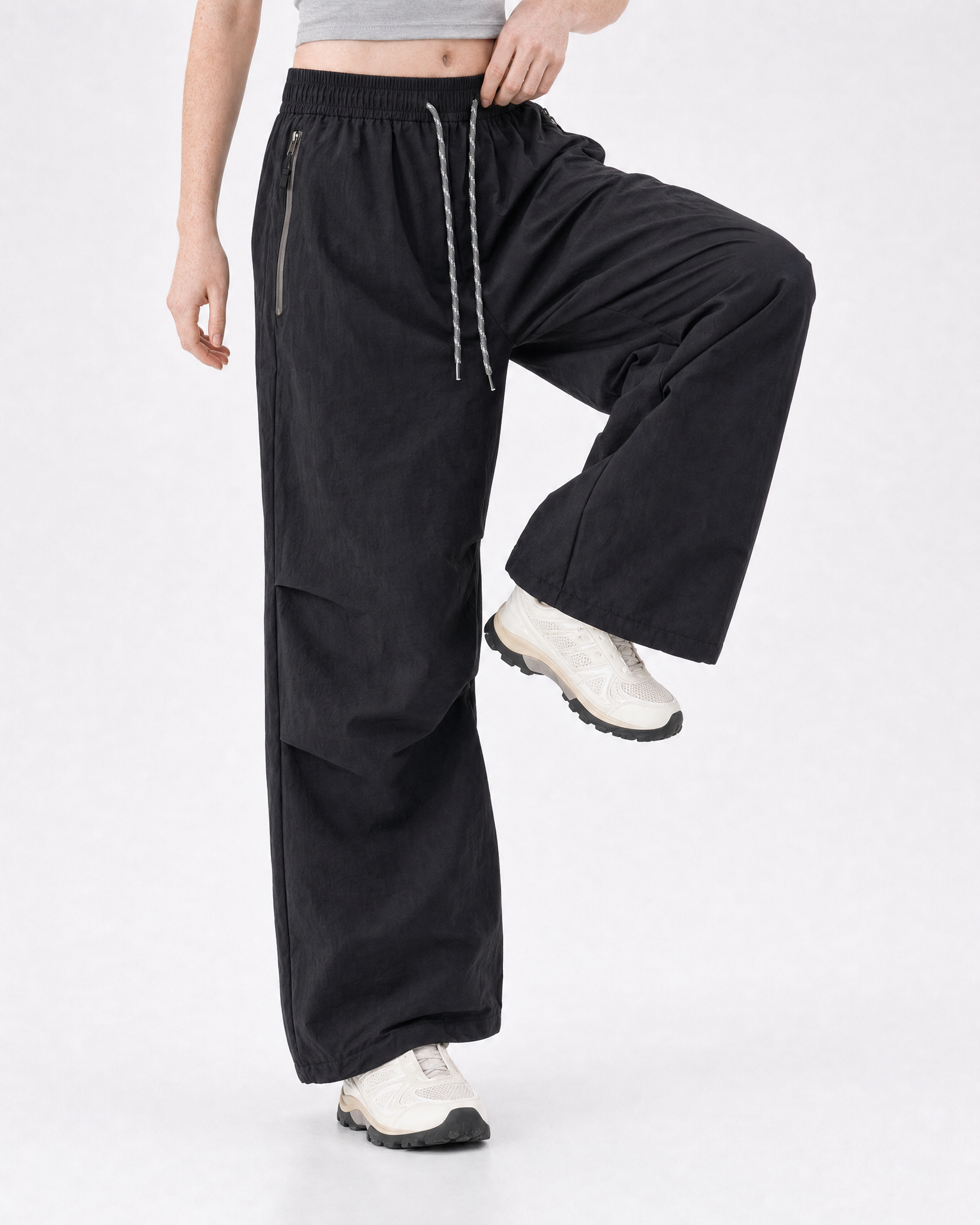 Women's water-repellent hiking trousers in black, knee lift # Colour_Black