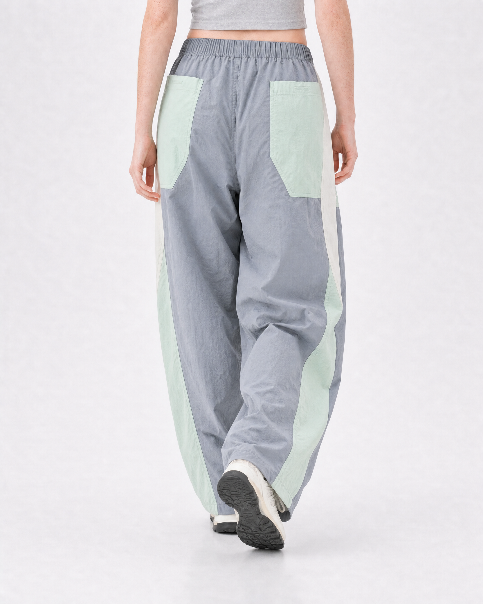Pact wide-leg techwear cargo trousers — Green # Colour_Green